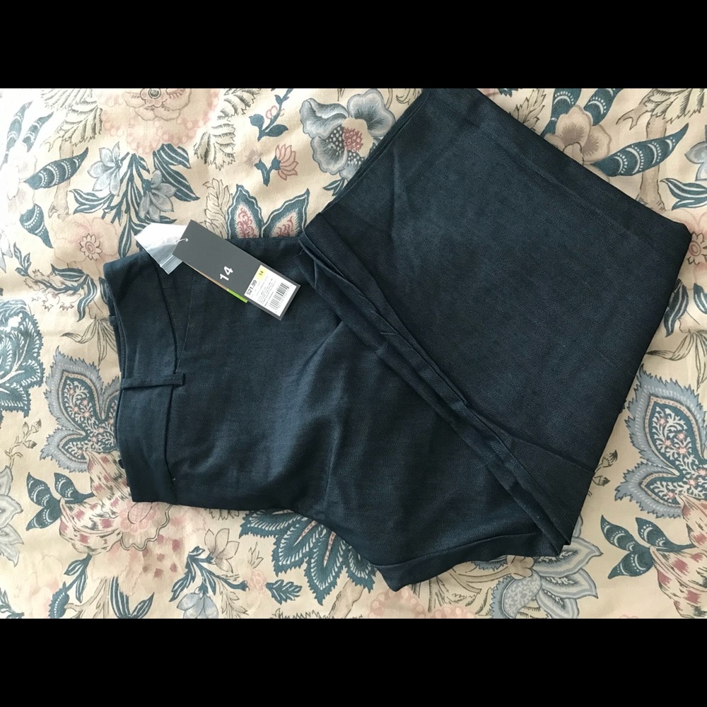 Mossimo cropped pants